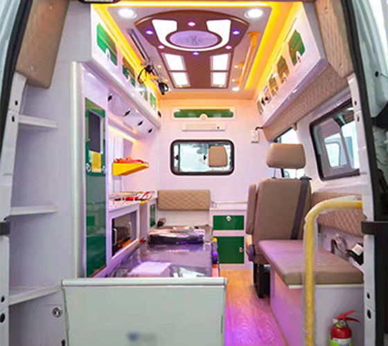 萨嘎县车辆内部展示