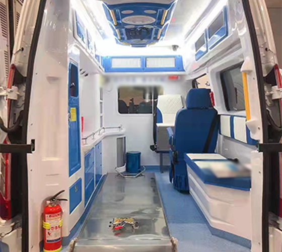 萨嘎县车辆内部展示